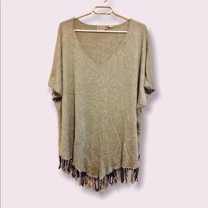 Poncho Top. XL-1X